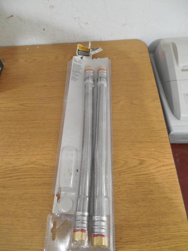 lot 97 image: Everbilt Electric Water Heater Installation Kit