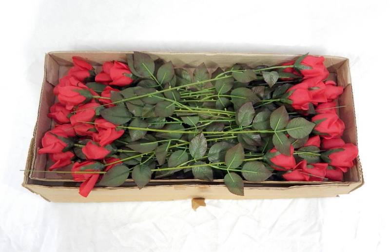 Lot of New Vintage Artificial Long Stem Roses