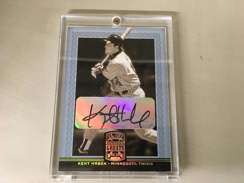 lot 112 image: Autographed Kent Hrbek Card