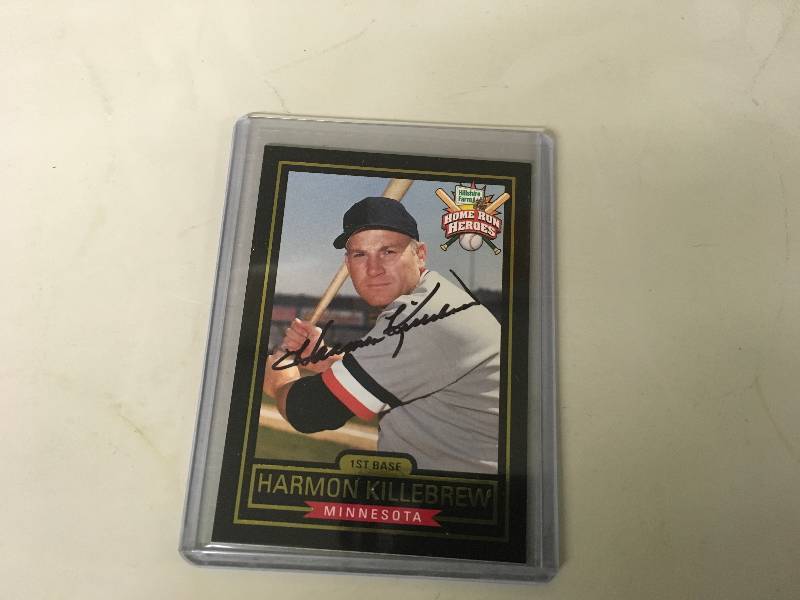 lot 151 image: Autographed Harmon Killebrew Card