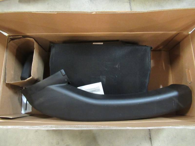 lot 152 image: Troy-Bilt 3.25-Bushel Twin Bagger for 30 Tractor 19A30014OEM