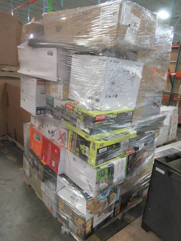 lot 16 image: WHOLESALE MIXED PALLET OF RETURNS - TOOLS, SMALL HOUSEWARES, LIGHTING AND MORE