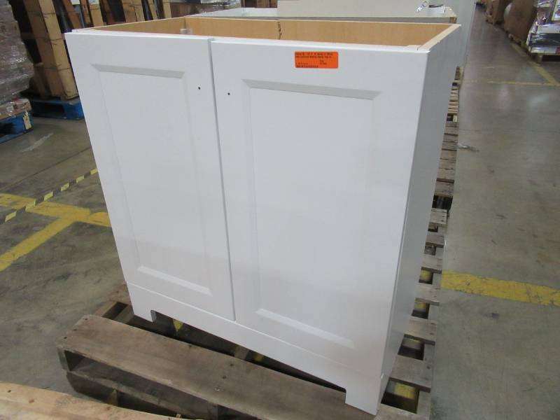lot 27 image: Glacier Bay Shaila 30 x 16 x 32 Vanity Cabinet in White, PPSOFWHT30 - Missing Vanity Top, Cross Board Is Cracked In Back.