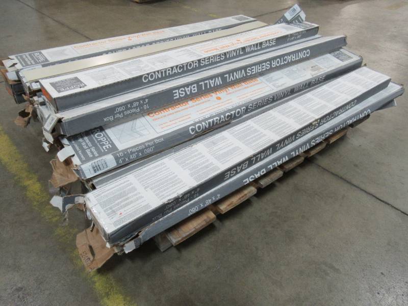 lot 114 image: Contractors Pallet of ROPPEs Vinyl Wall Base Laminate in Almond 4 X 48 (16 PiecesCase),- 25 Cases (some cases are opened and may be incomplete). H140LA5P184