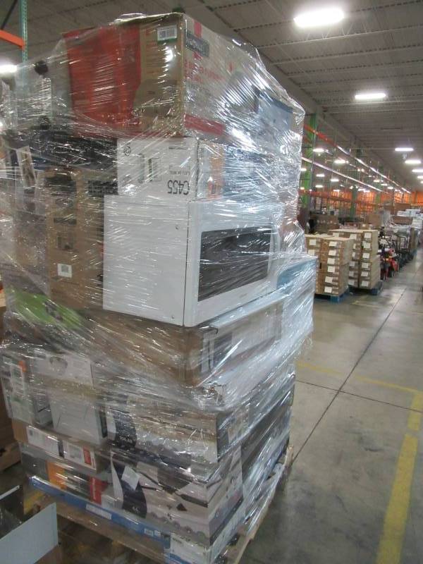 lot 90 image: WHOLESALE MIXED PALLET OF RETURNS - SMALL HOUSEWARES, LIGHTING, TOOLS AND MORE