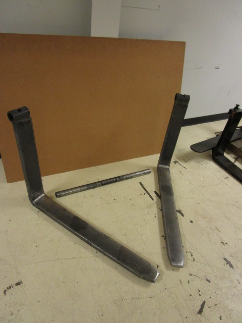 PINSTYLE FORKLIFT FORKS 36