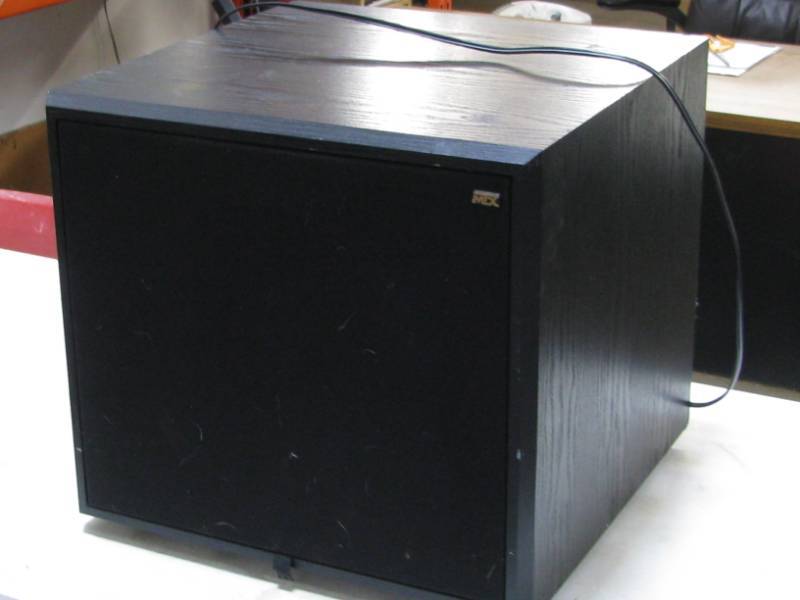 lot 30 image: Speaker