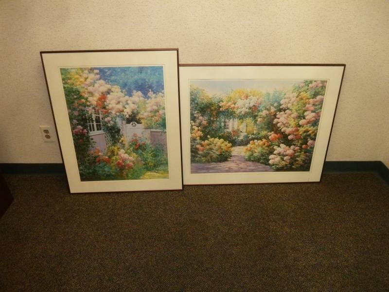 lot 30 image: Floral Scene Pictures