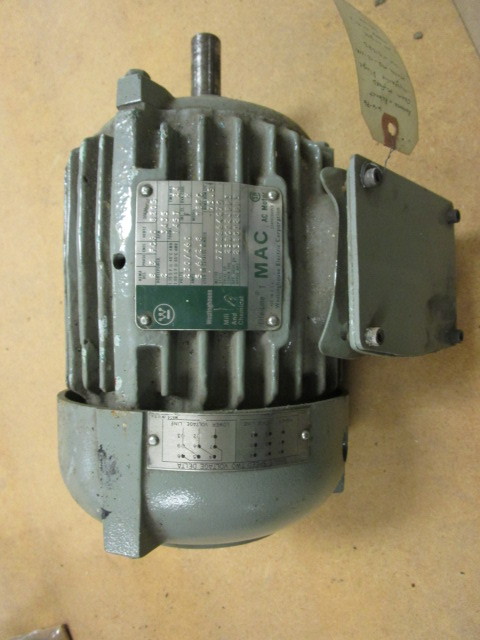 lot 224 image: WESTINGHOUSE MAC 2 HP AC ELECTRIC MOTOR