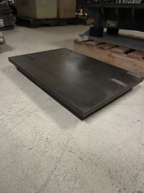 lot 234 image: METAL INSPECTIONSURFACE PLATE