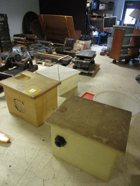 lot 247 image: VARIOUS PLASTIC TANKS AND TUBES