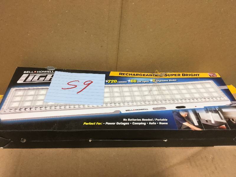 lot 59 image: LIGHT BAR by Bell  Howell 720 Lumens LED 16.5 Multi-Purpose Home and Garden Lighting not used