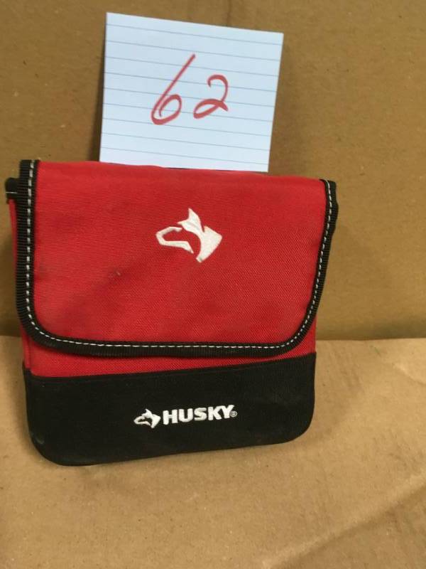 lot 62 image: HUSKY 7 Rugged Storage Pouch with Protective Flap 1001 831 178 in good condition