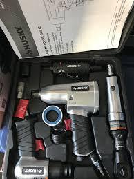 lot 38 image: Husky 4-Piece Air Tool Kit  in good working condition
