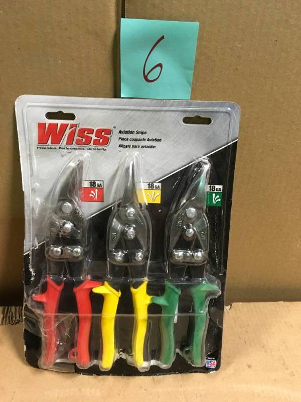 lot 6 image: Wiss Straight-Cut Aviation Snip (3-Pack)  in good condition