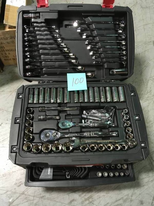 lot 100 image: Husky Mechanics Tool Set (268-Piece) in good condition