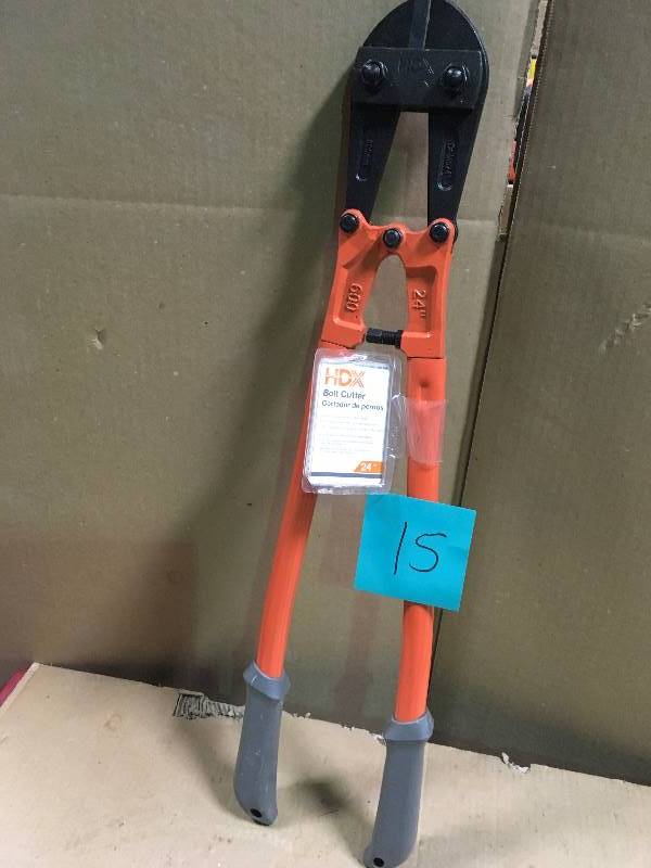 lot 15 image: HDX L 24 in. Anvil Bolt Cutters  in good condition