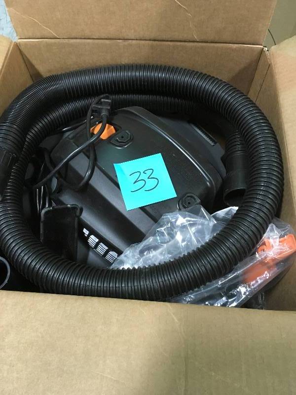 lot 33 image: RIDGID 6 Gal. 3.5-Peak HP NXT WetDry Vac  in good condition