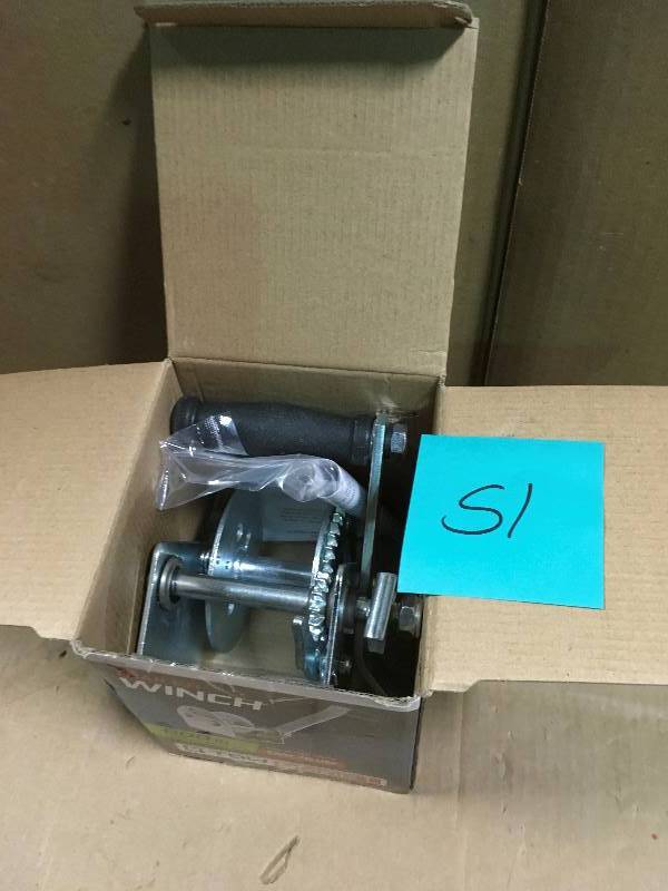 lot 51 image: TowSmart 600 lbs. Manual Trailer Winch  in good condition