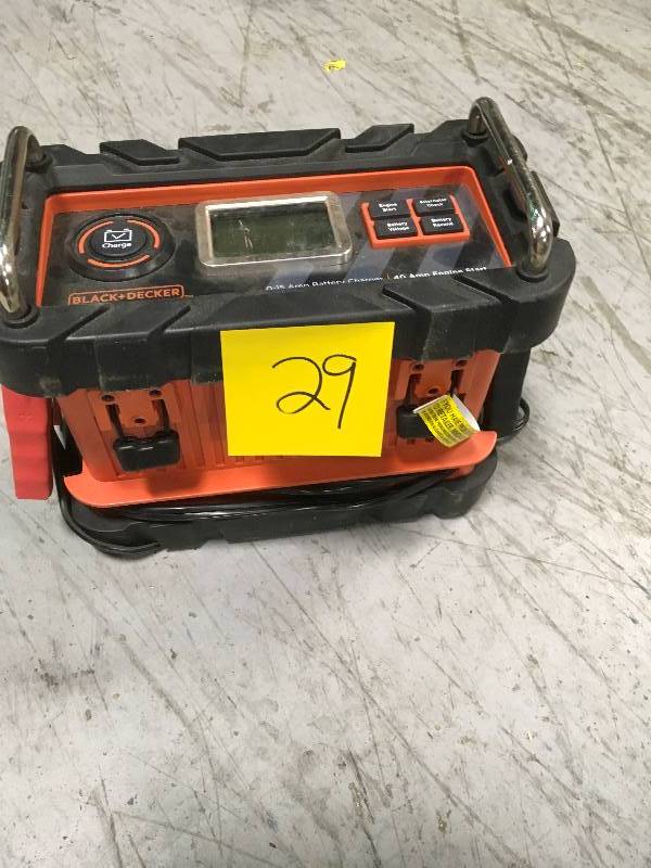 lot 29 image: BLACKDECKER 15 Amp Battery Charger with 40 Amp Engine Start in good condition