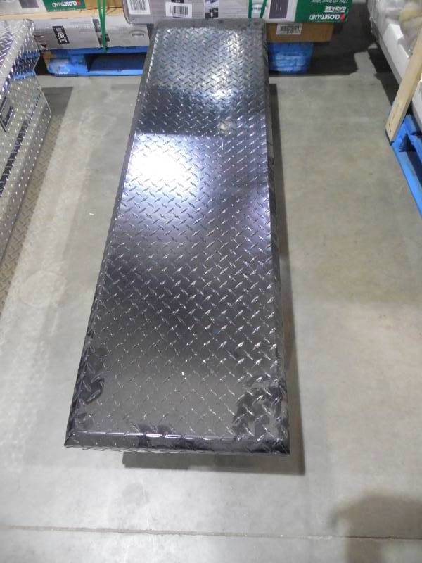 lot 29 image: Lund 60 in. Cross Bed Truck Tool Box