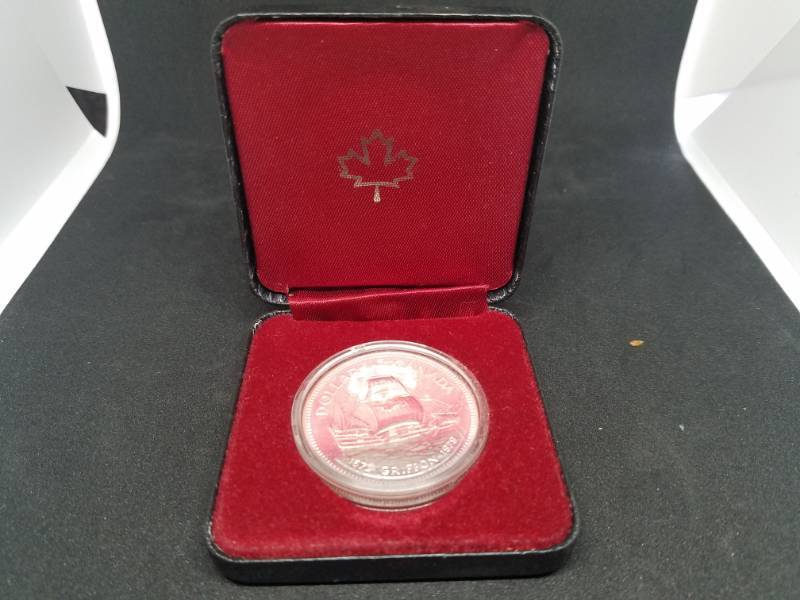 lot 70 image: Griffon 1979 Canada Sliver Dollar D.G Regina 50% Silver