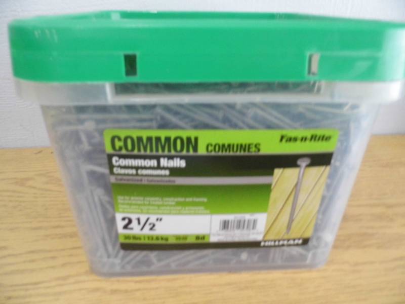 lot 84 image: Fas-N-Tite Common Nails