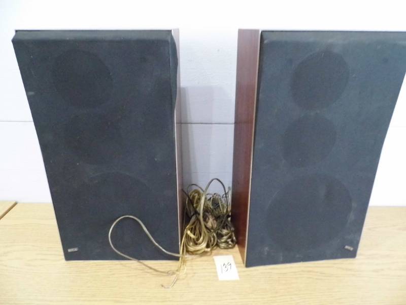 lot 139 image: Pair of Beovox Speakers