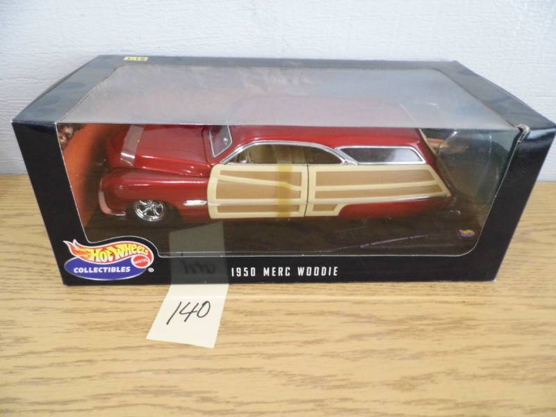lot 140 image: Hot Wheel Diecast Cars