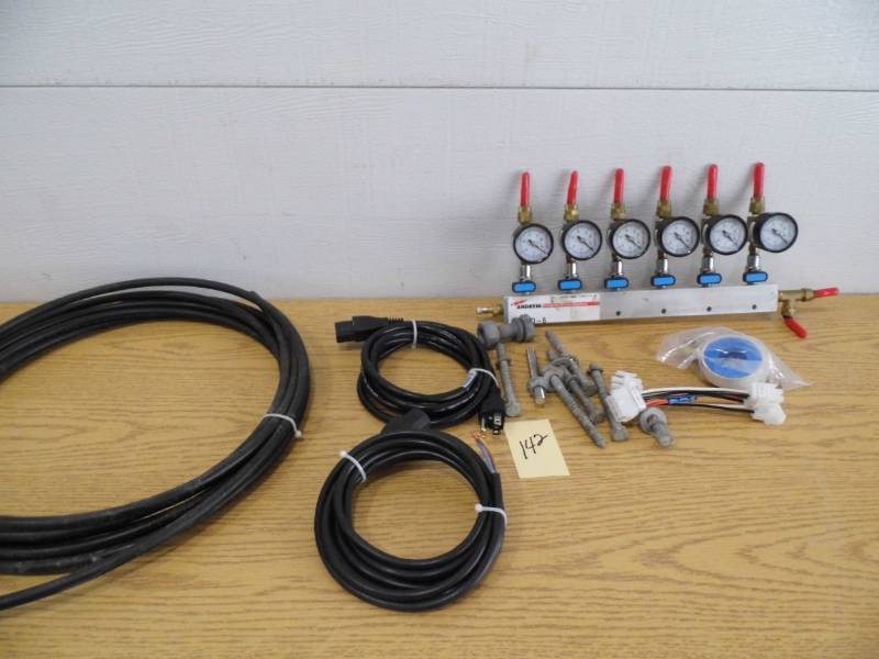 lot 142 image: Gauges - Misc