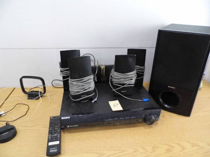 lot 152 image: Sony 5 Disc DVD w Surround