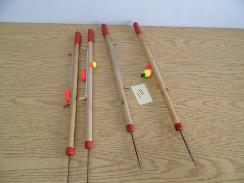 lot 171 image: Fishing Poles