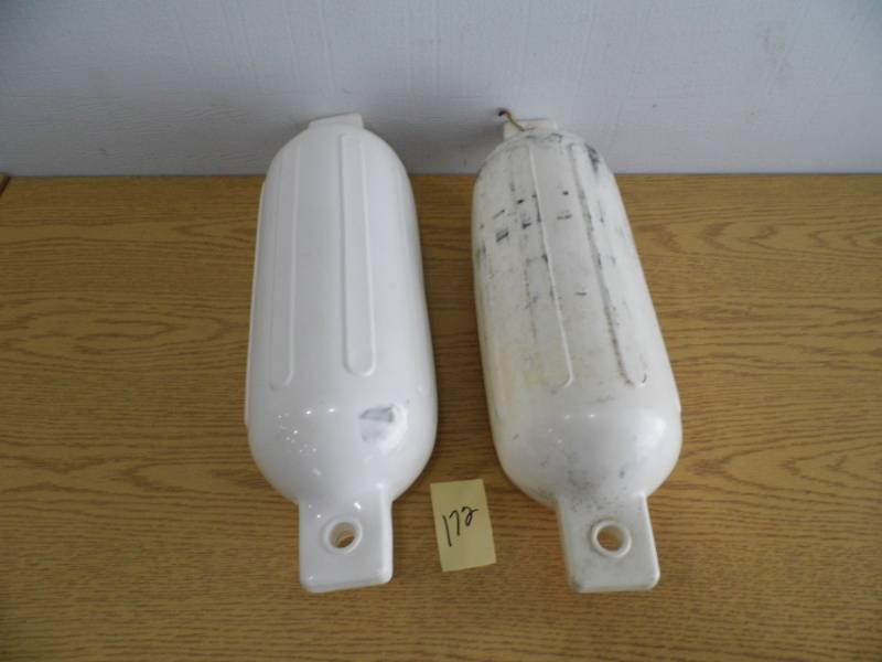 lot 172 image: Lot of 2 Boat Bumpers