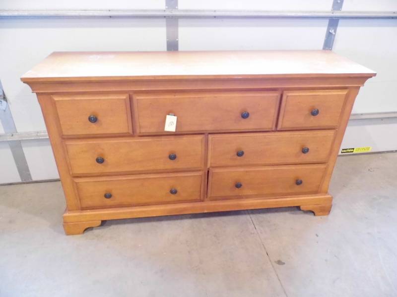 lot 183 image: Dresser