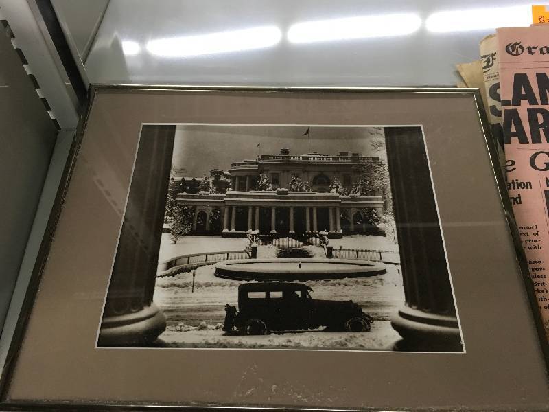 lot 210 image: 1903 Car At The White House