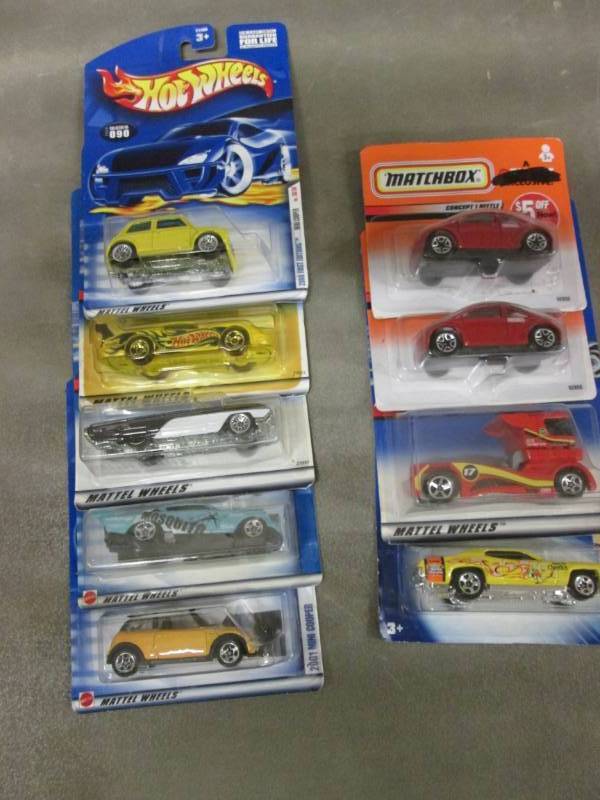 7 Assorted Hot Wheels, 2 Match Box ...