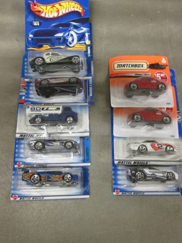 7 Assorted Hot Wheels, 2 Match Box ...