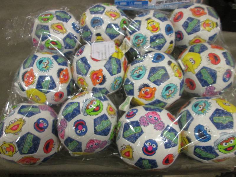 Lot of 12 Sesame Street Themed Socc...