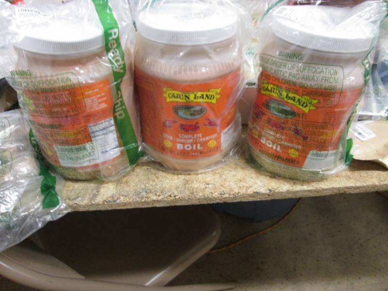 Lot of 3 in date Seafood Boil ...