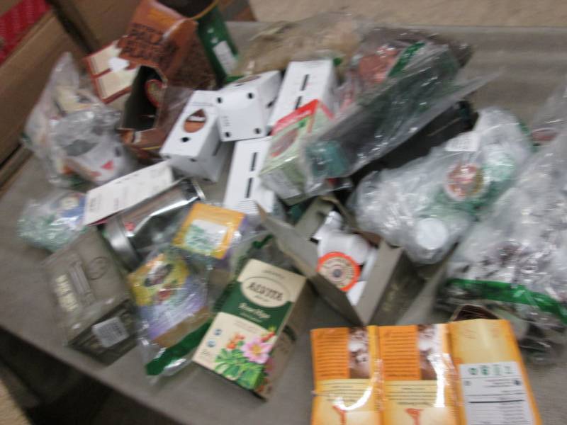 Tea & Coffee Lot, some K cups - pas...