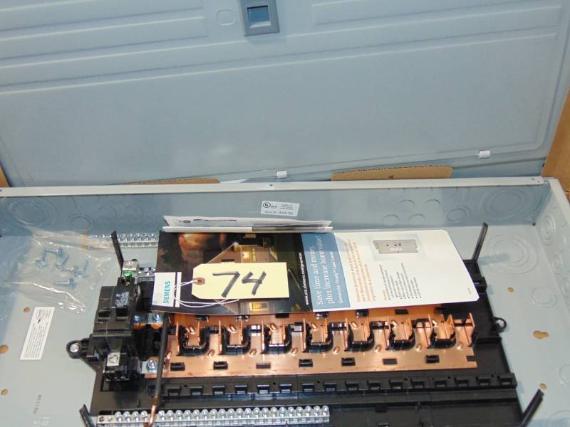 Siemens 100 AMP Load Center