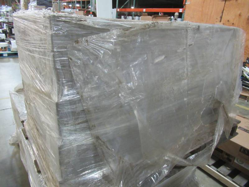 lot 17 image: Belgard Verona Plaza Patio Concrete Pavers 24 X 24 X 2  - 24 pieces per pallet, Model 5904859206003