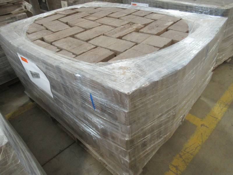 lot 22 image: Aqua Bric Type 4 Low Country Modular Patio Pavers - 94 sq ft.pallet, Model LS13. Approximately 300 Bricks