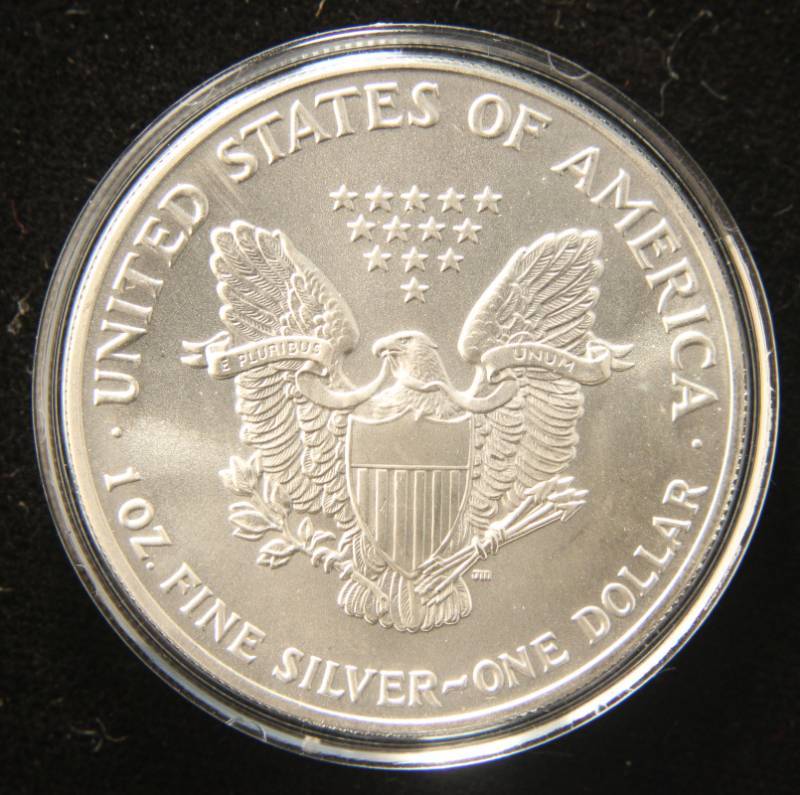 1992 AMERICAN SILVER EAGLE 1 TROY OZ. .999 FINE SILVER IN AIRTITE