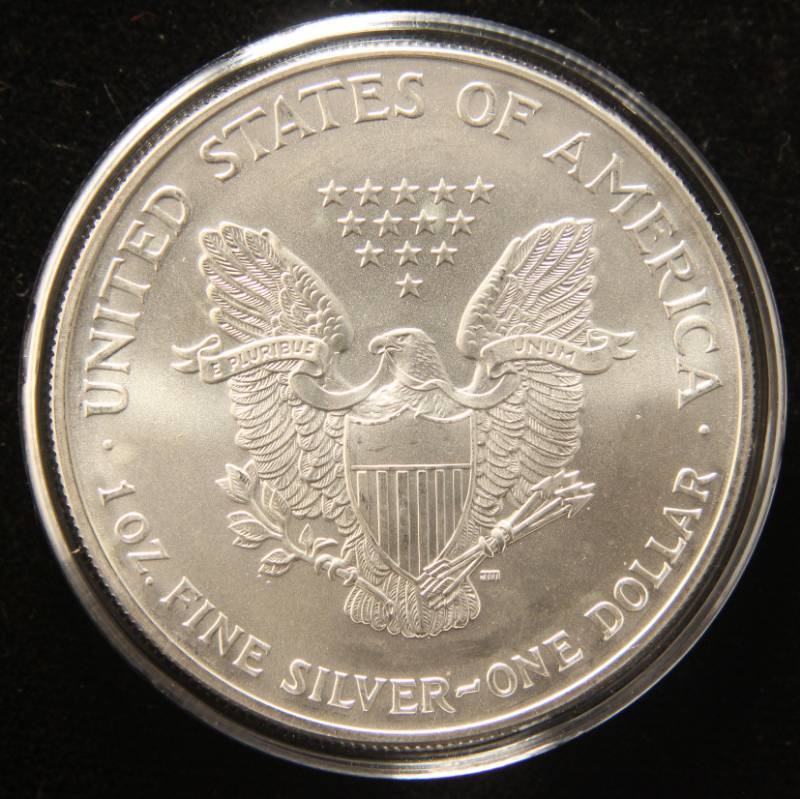 2001 AMERICAN SILVER EAGLE 1 TROY OZ. .999 FINE SILVER IN AIRTITE
