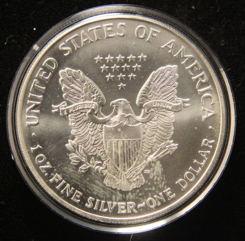 2000 AMERICAN SILVER EAGLE 1 TROY OZ. .999 FINE SILVER IN AIRTITE