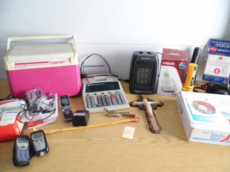 lot 14 image: Phones - Stop Smoking Aids