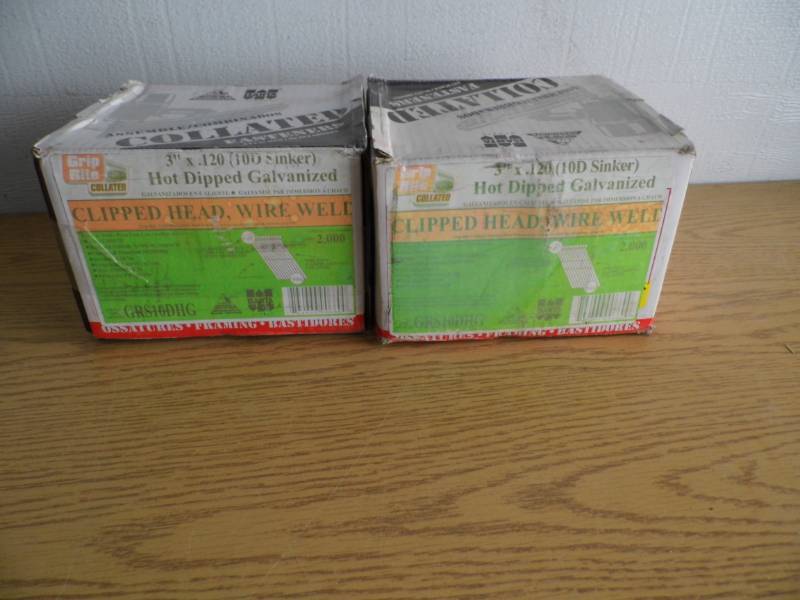 lot 30 image: Lot of 2 Boxes Grip Rite Clipped Head Nails