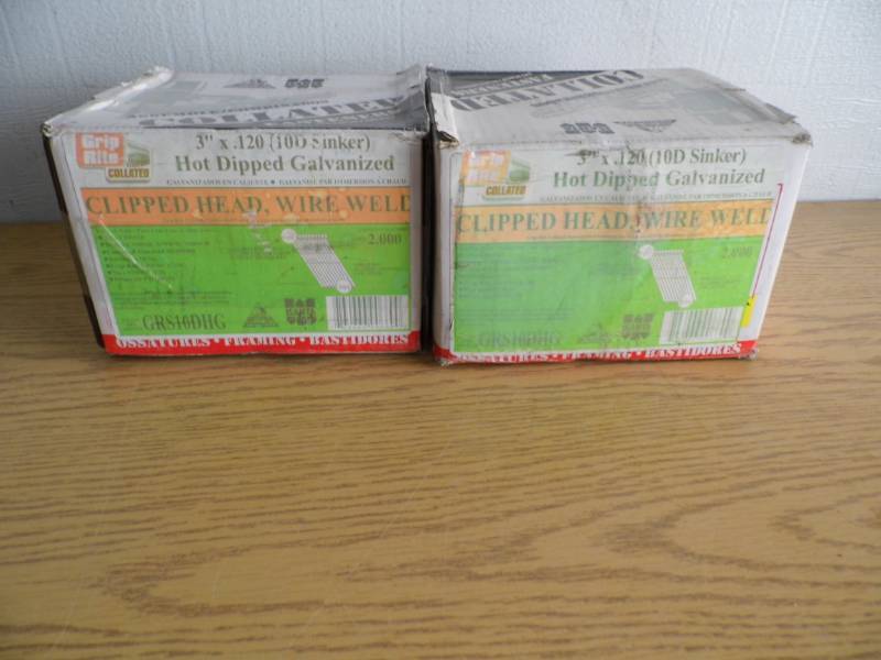 lot 31 image: Lot of 2 Boxes Grip Rite Clipped Head Nails