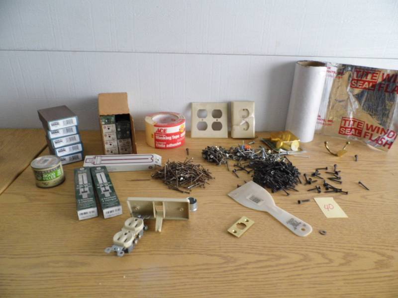 lot 40 image: Assorted Hardware